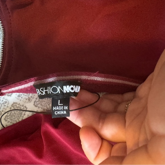 Corset - Picture 2 of 3